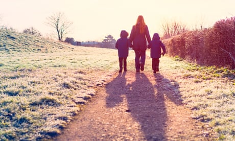 A third of single mothers in financial hardship due to welfare policies, analysis finds