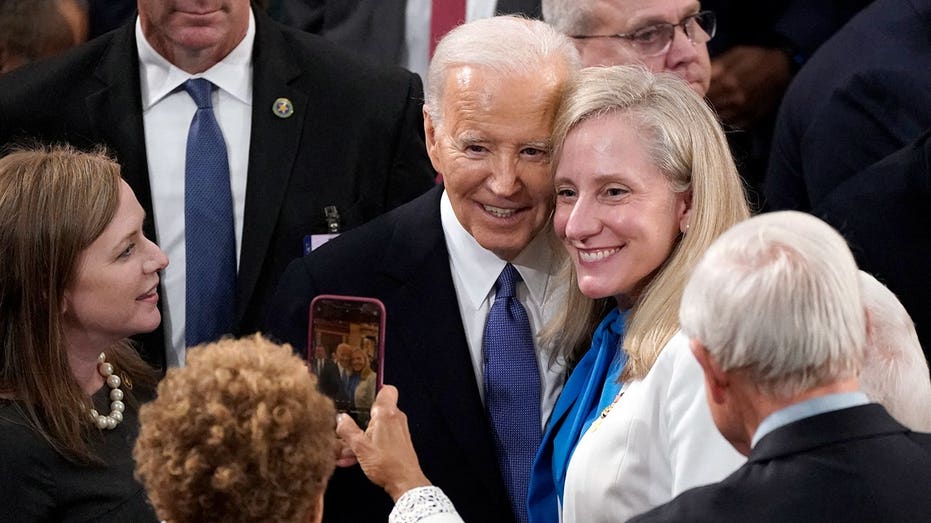 Biden ally tells Spanberger to exit 'bunker' as ex-gov renews debate push