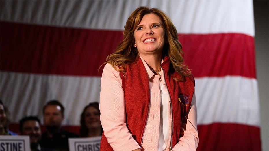Blue-state governor's race defies expectations as Republican closes in: Power Rankings