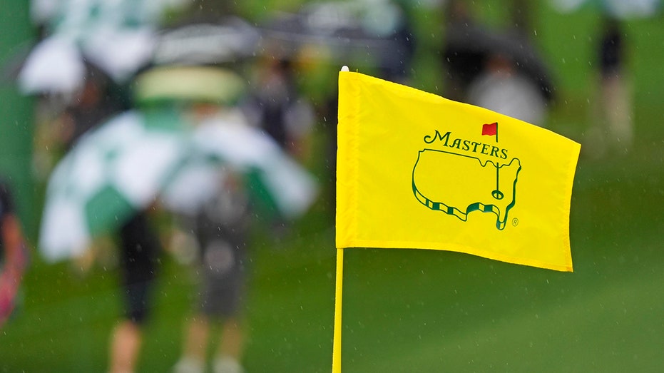 California man pleads guilty to selling at least $250,000 in fake sports and celebrity memorabilia