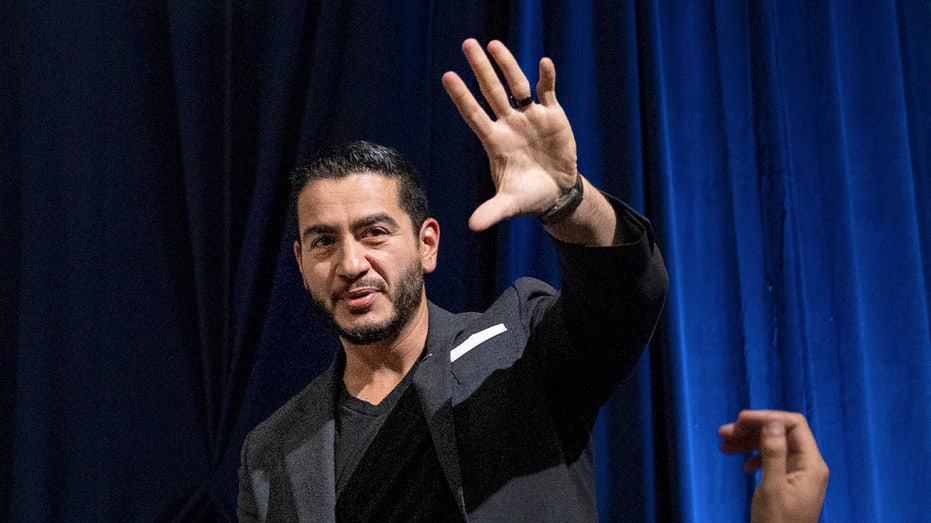 Fatwas, holy wars and socialism: Inside the Islamic conference where El-Sayed drew a hero's welcome