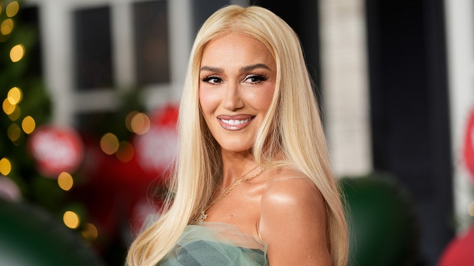 Gwen Stefani accused of 'MAGA makeover' after promoting Lent prayer challenge