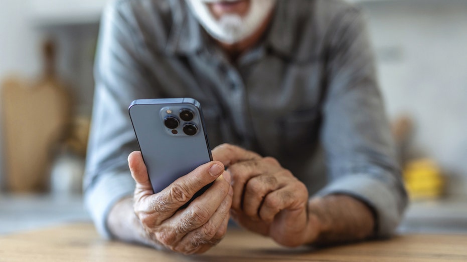 How to search anything on iPhone, Galaxy and Pixel