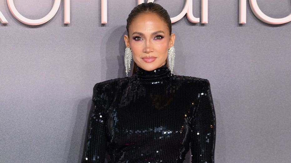 Jennifer Lopez admits she 'would've had sex' with entire star-studded 90s movie cast