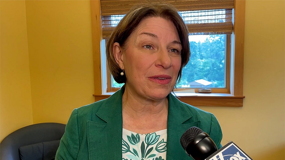Klobuchar vows fraud crackdown, audit of MN gov't as GOP blasts Walz ties