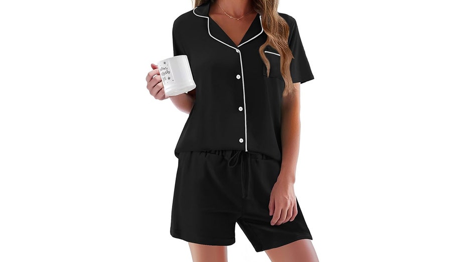 More than 1,000 shoppers bought this pajama set on Amazon last month - now it's 53% off