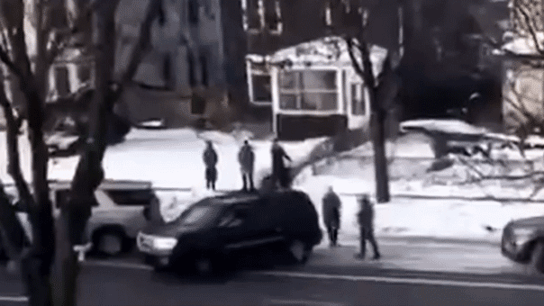 New video shows minutes leading up to deadly Minneapolis ICE shooting