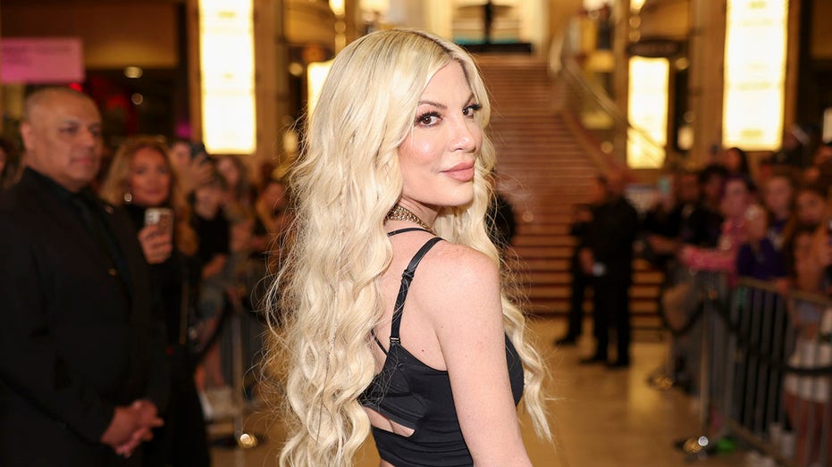 Tori Spelling, children taken to hospital after Southern California car crash