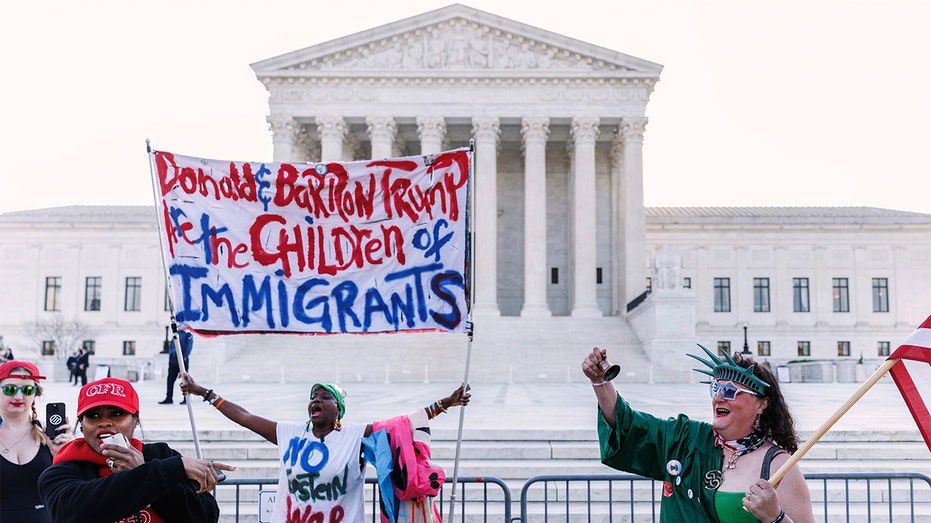 Trump elevates immigration fight at Supreme Court, turning up heat on Democrats ahead of midterms